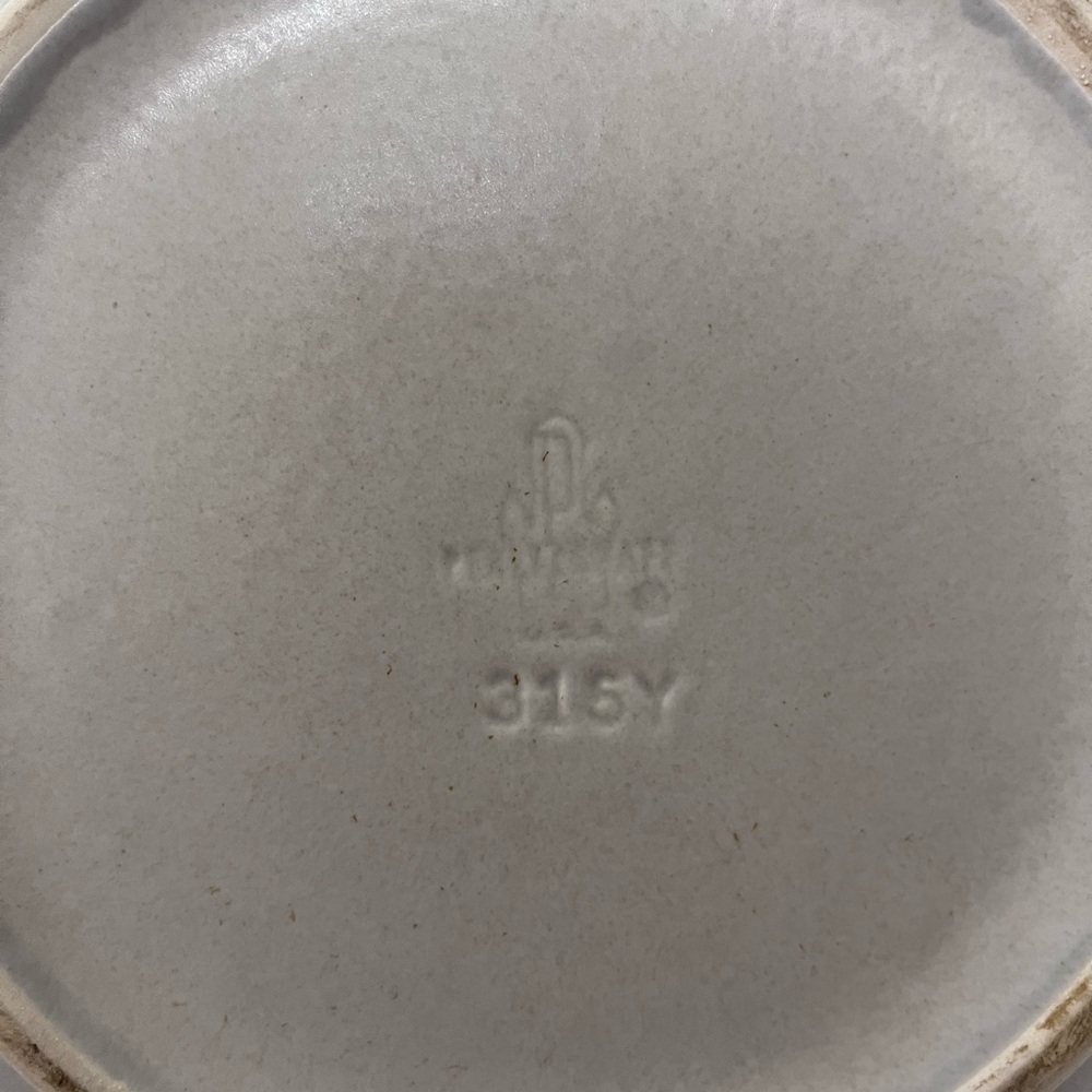 Pfaltzgraff Blue and White Stoneware Bowl Yorktowne Pattern - Picture 8 of 10